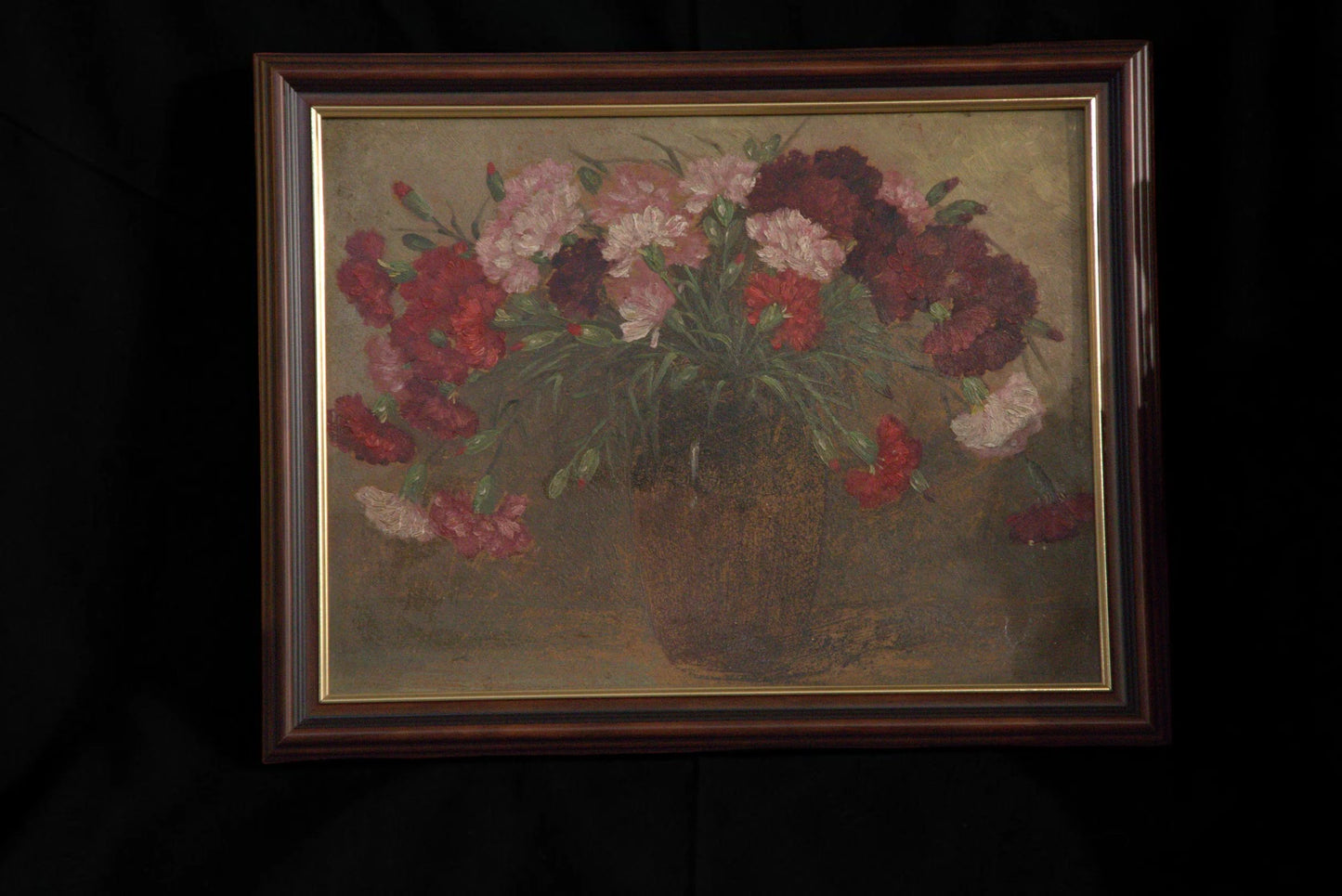 Tablou Floral Vintage – Natură Statică cu Garoafe
