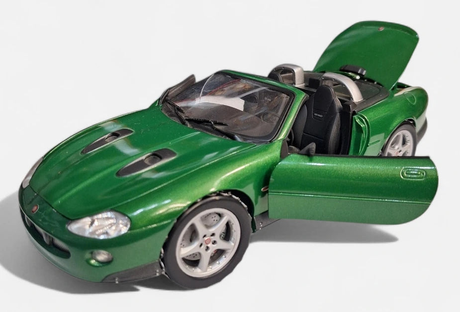 Machetă Jaguar XKR Cabrio – The Beanstalk Group (Model de colecție)