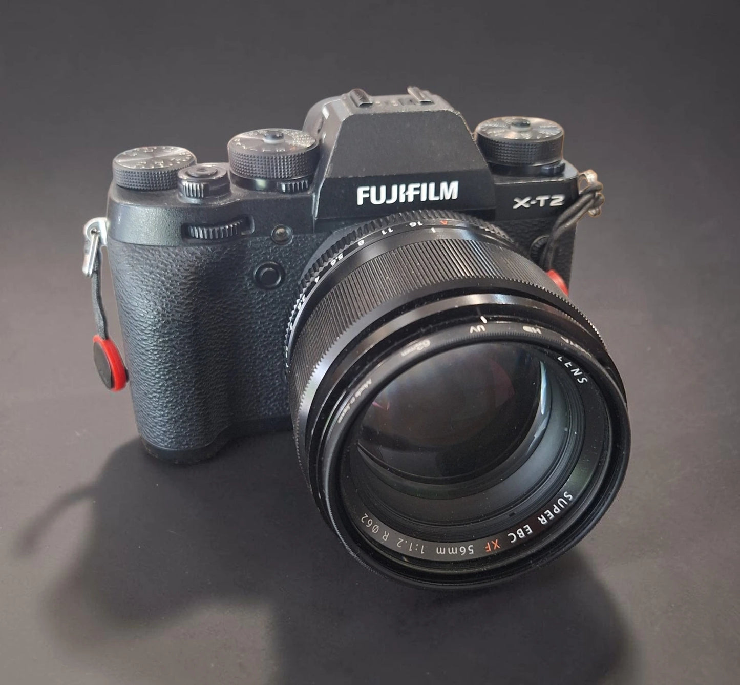Fujifilm X-T2 + XF 56mm f/1.2 R – Mirrorless Premium