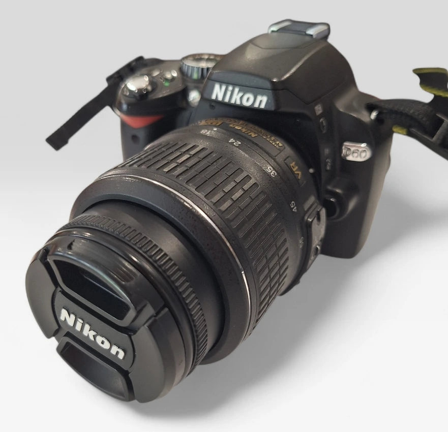 APARAT FOTO DSLR NIKON D60 + OBIECTIV AF-S DX 18-55mm VR