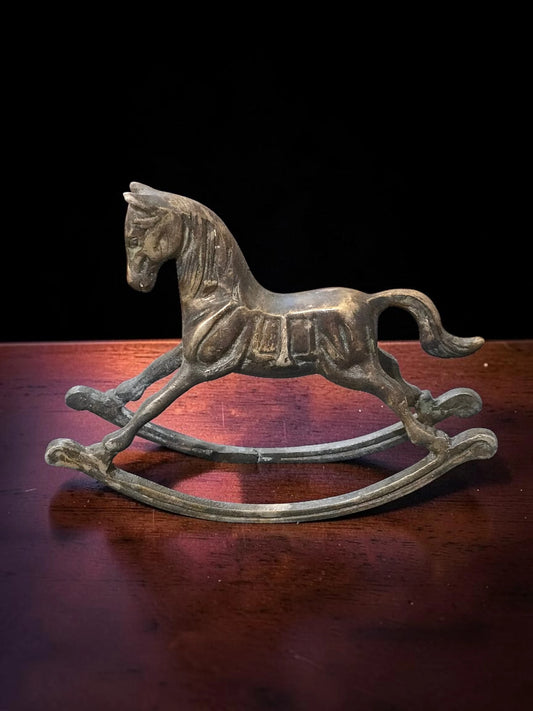 Cal Balansoar Vintage din Metal