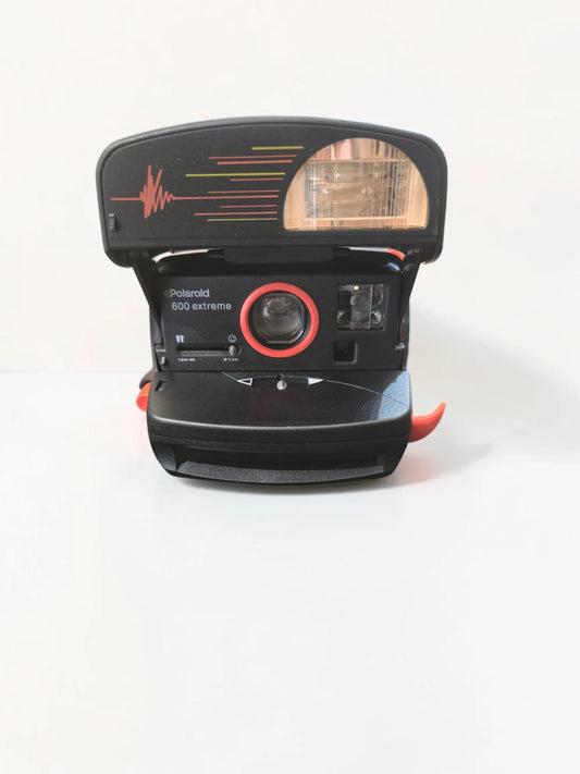 Polaroid 600 Extreme Instant Camera – Aparat Foto Instant Vintage, Funcțional