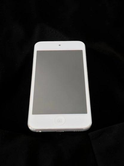 Apple iPod Touch 5 (32GB) Alb/Argintiu – Cutie Originală