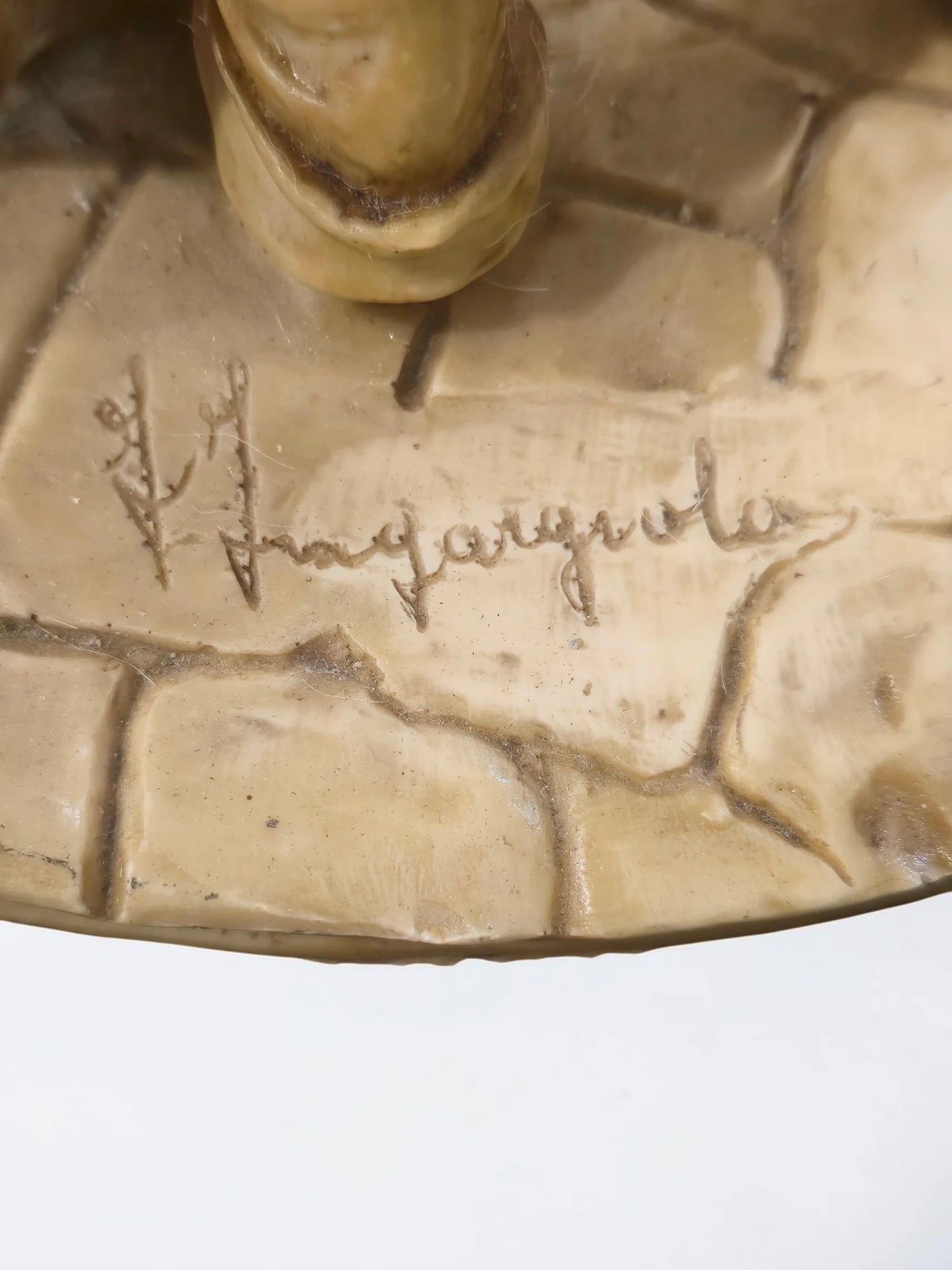 Statuetă Vintage F. Ingargiola „Drunk Friends” – Rășină, 26 cm