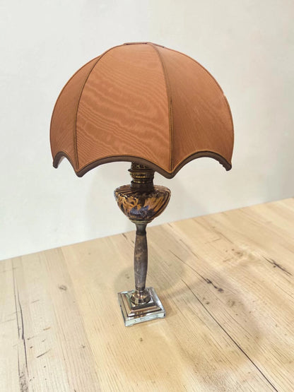 Lampă de Masă Vintage Stil Lampă cu Petrol – Marmură și Sticlă Ambrată, 67 cm