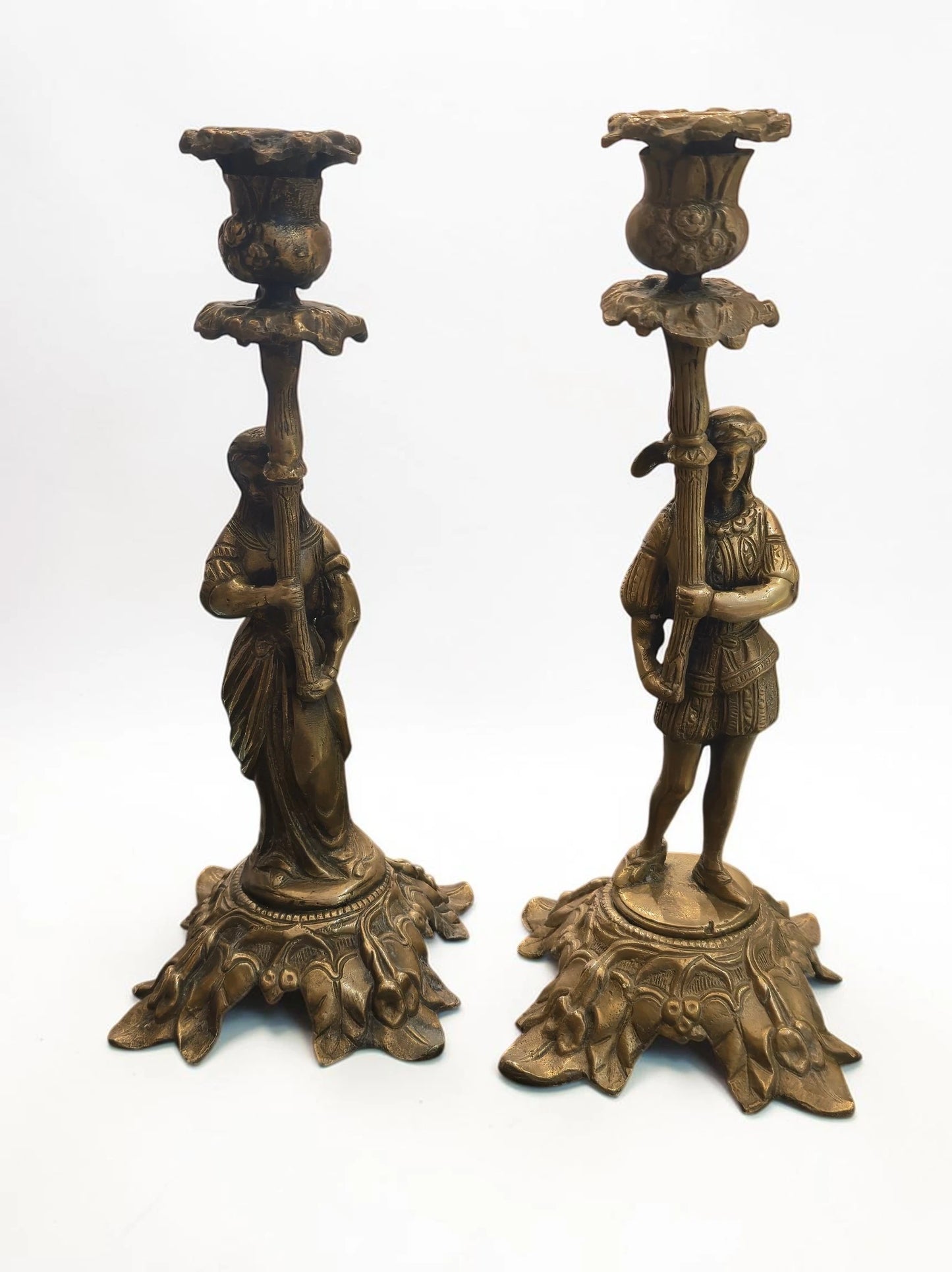 Pereche Sfeșnice Figurale Vintage din Bronz – Stil Rococo Baroc – 28 cm