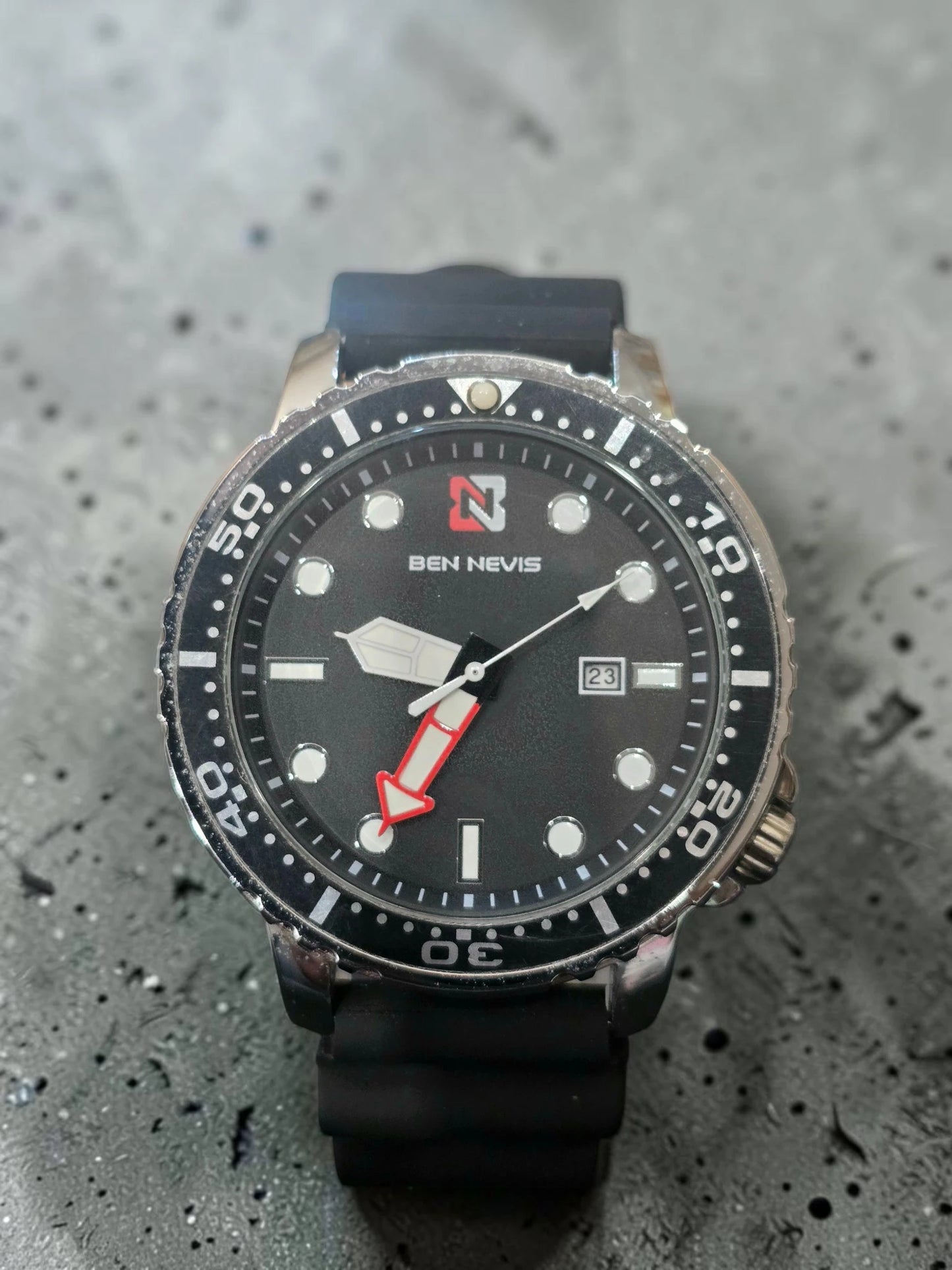 Ceas Ben Nevis Diver Style Black Red pentru Bărbați