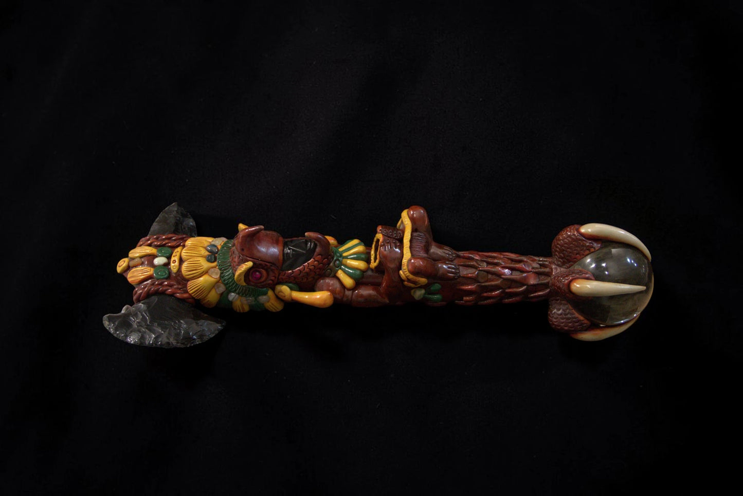 Topor Ceremonial Tribal cu Lamă din Obsidian și Sferă de Cristal