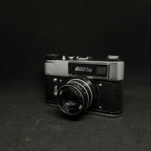 Aparat Foto Sovietic FED 5B – Rangefinder pe Film, cu Obiectiv Industar-61 L/D 55mm f/2.8