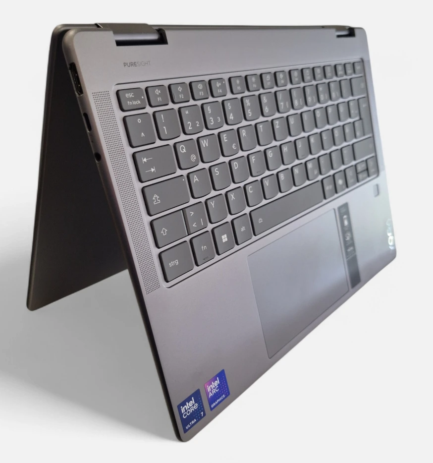 Laptop Lenovo Yoga 2-in-1 14” OLED – Intel Core U7, 32GB RAM, 1TB SSD - imagine 5