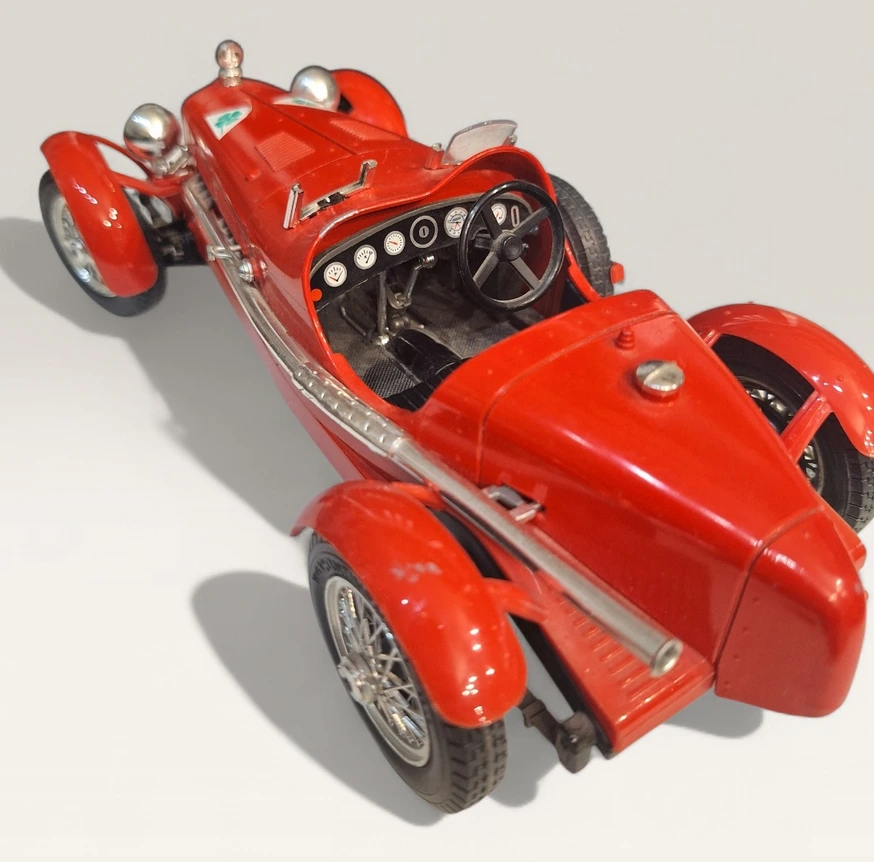 Machetă Alfa Romeo 2300 Monza 1934 – Bburago (Model de colecție vintage) - imagine 5