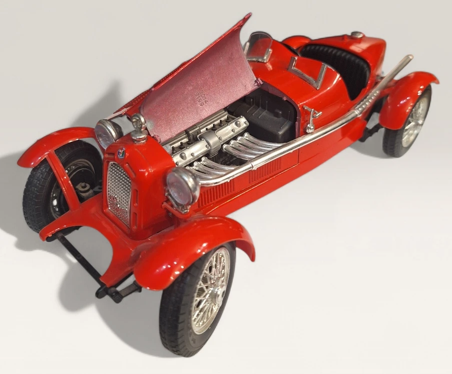 Machetă Alfa Romeo 2300 Monza 1934 – Bburago (Model de colecție vintage) - imagine 8