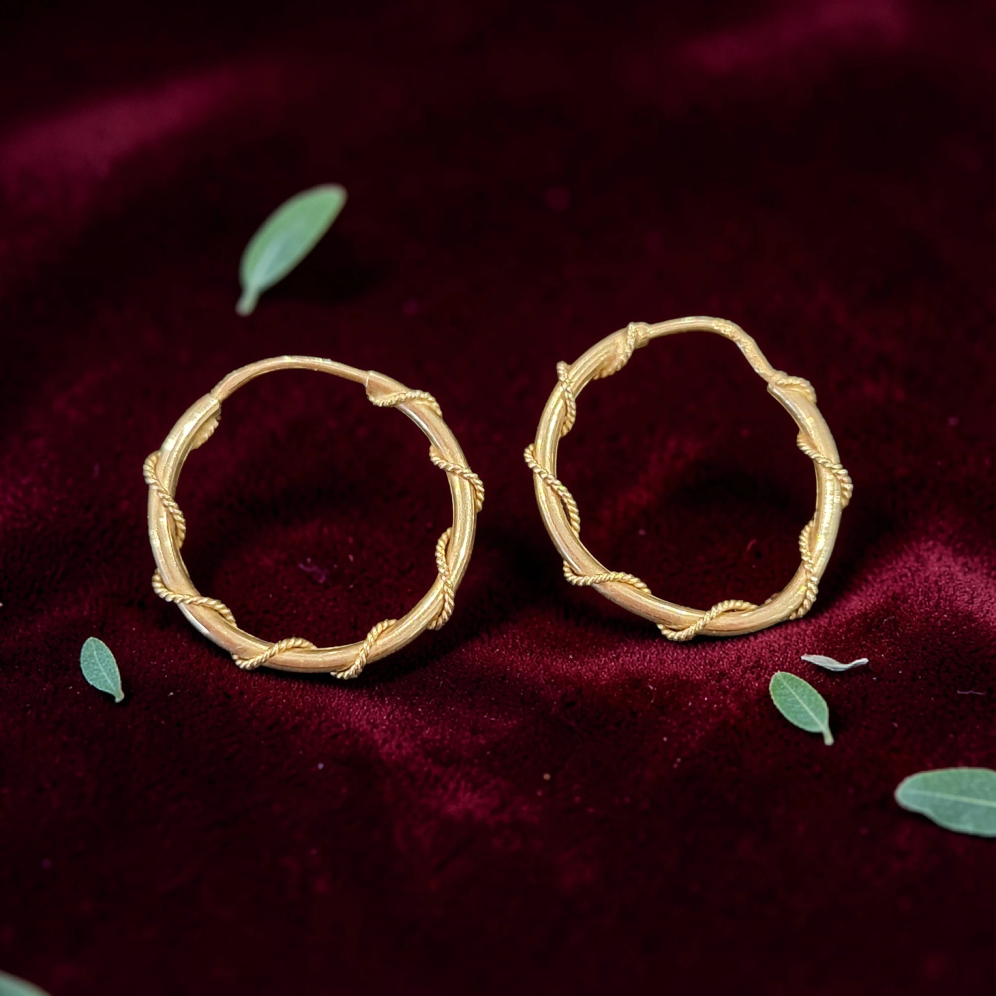 Cercei Aur 14K Tip Creole Subțiri Model Răsucit – 1,2g - imagine 2