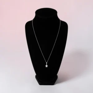 Colier Aur Alb 14K cu Pandantiv Floare – 1,95g