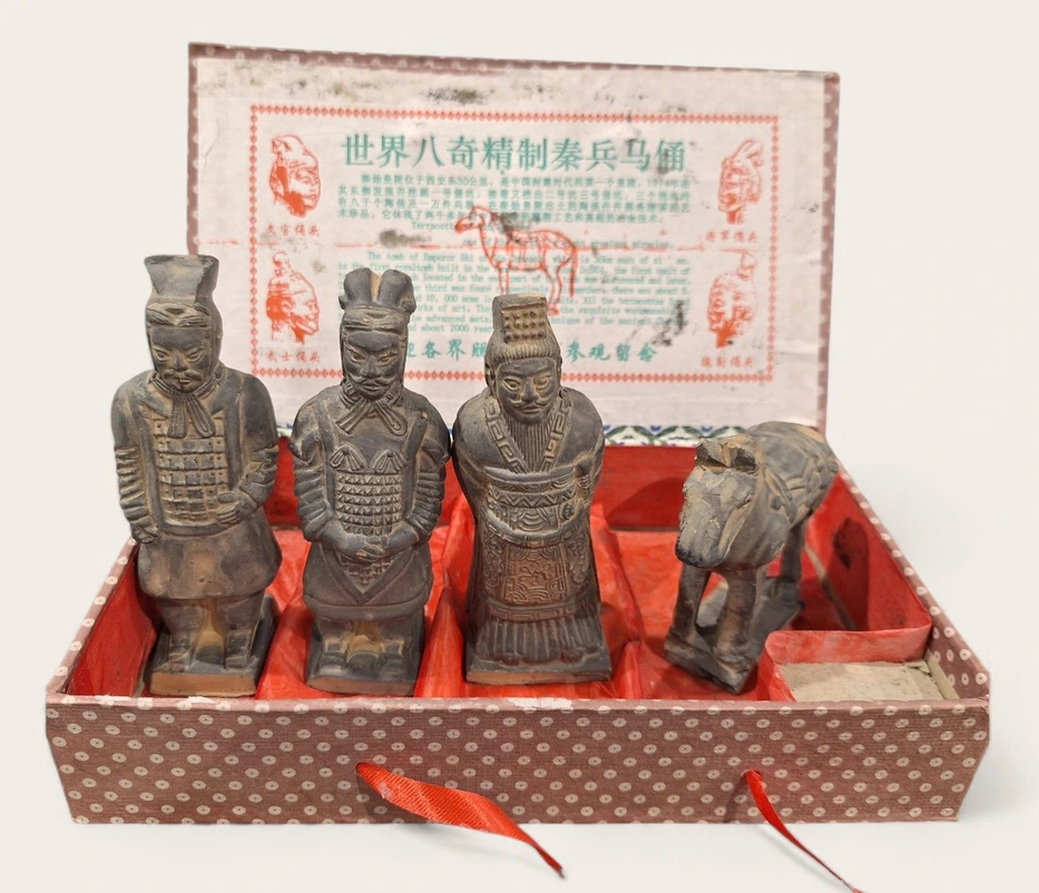 Set figurine Armata de Teracotă (Terracotta Warriors) – 4 piese + cutie - imagine 4