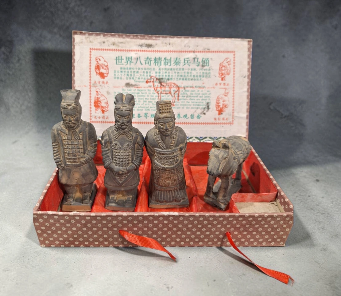 Set figurine Armata de Teracotă (Terracotta Warriors) – 4 piese + cutie - imagine 5