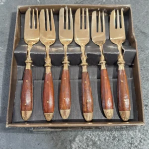 set furculite vintage lemn si alama 6 bucati