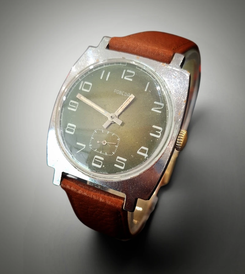 ceas Pobeda mecanic vintage URSS curea piele