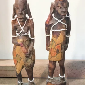 figurine africane din lemn sculptate manual