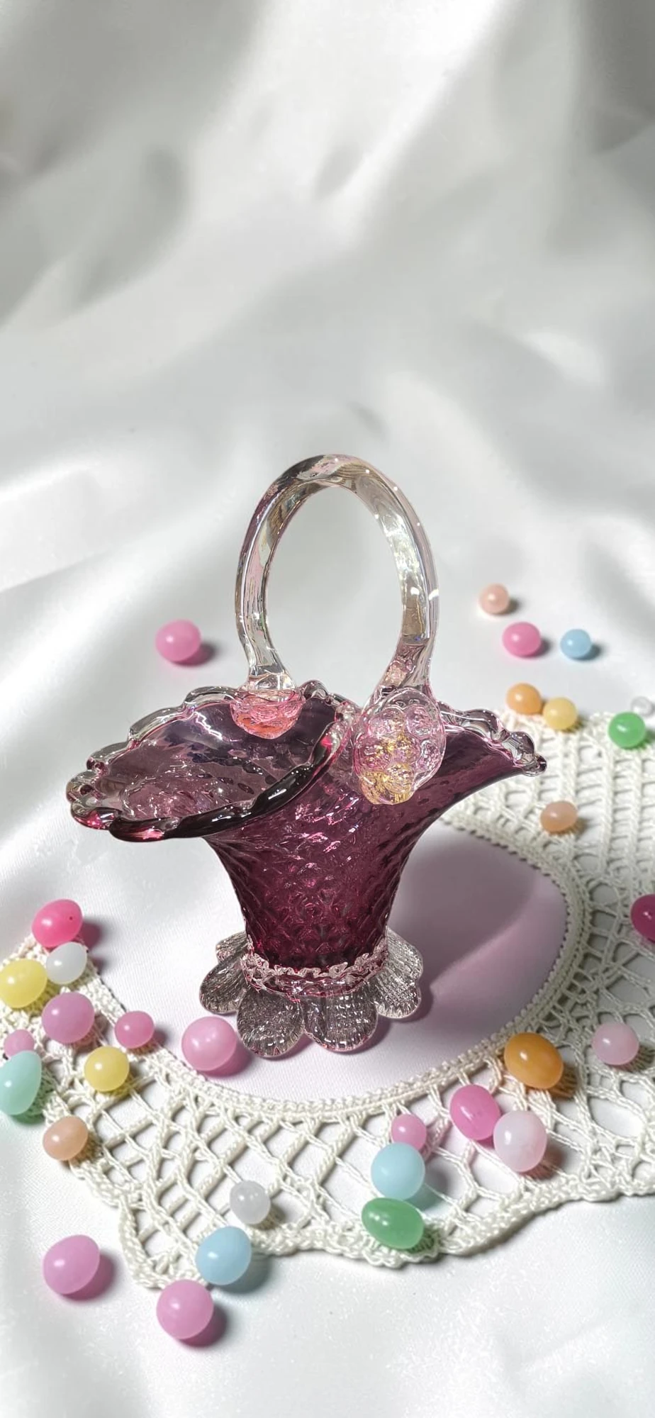 cosulet decorativ sticla roz vintage cu maner