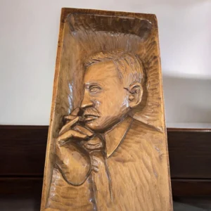 sculptură din lemn sculptată manual cu portret vintage