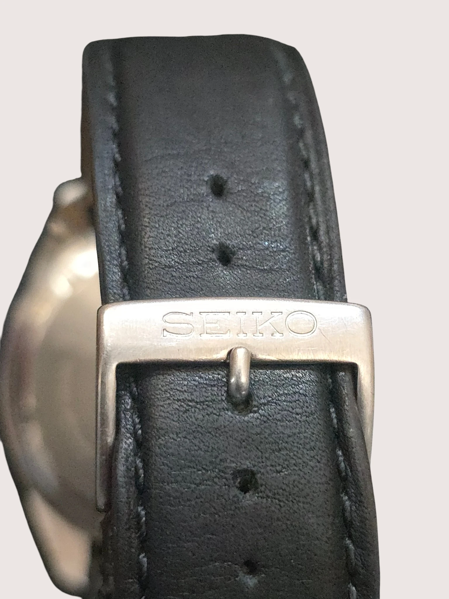 Ceas Seiko Quartz Black Dial Leather Strap cu Cutie - imagine 2